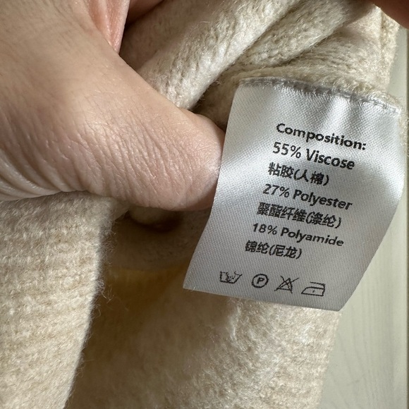 Cream/Tan and White Heart Design Knit Short Sleeve Sweater Size L - Picture 6 of 15